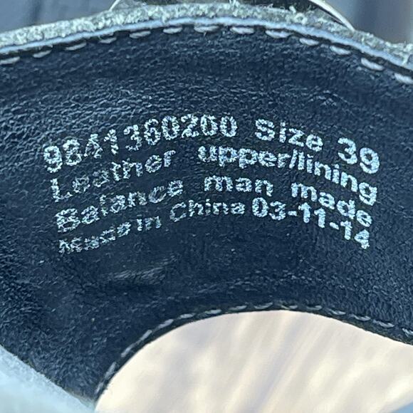 Dansko Shoes Womens 8.5 / 39 Black Embossed Wedge Sandals Comfort Slip On Buckle - Picture 8 of 8